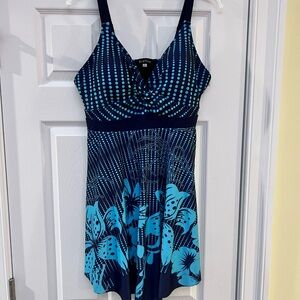 Women's Size 18W Arolina Navy & Teal Polka Dot Swimsuit Top GUC